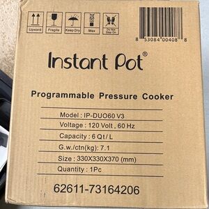 Instant Pot Programmable Pressure Cooker - grey/black brand new in box never use